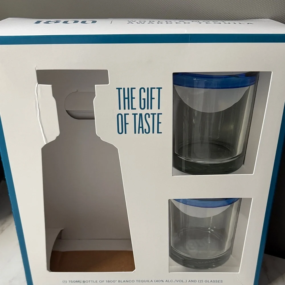 The Gift of Taste 1800 Tequila Glass Set New